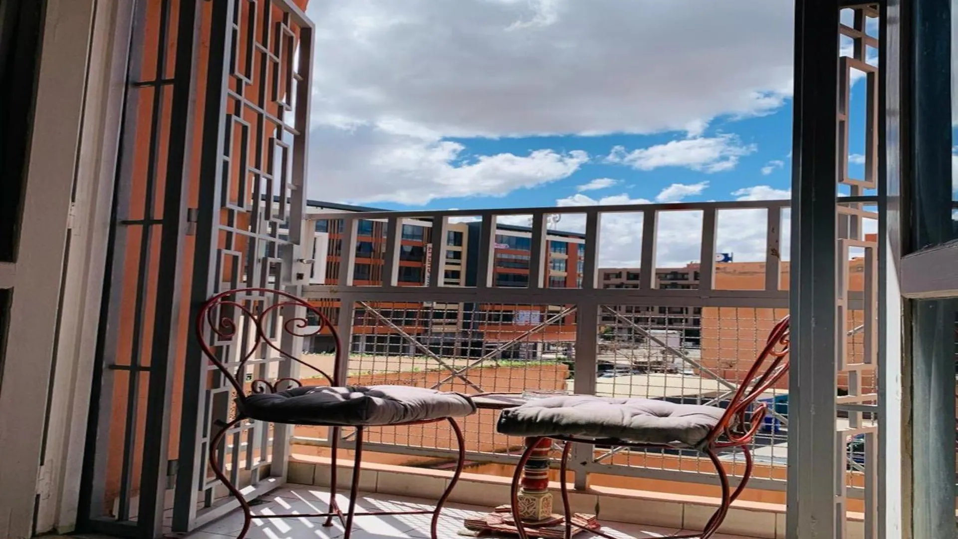 Apartment Grand Appartment In Gueliz Centre Marrakech Firdaouse1 Marrakesh